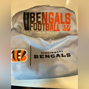 Men’s NFL Cincinnati Bengals Gray Football hoodies 2 pack Size XL $12